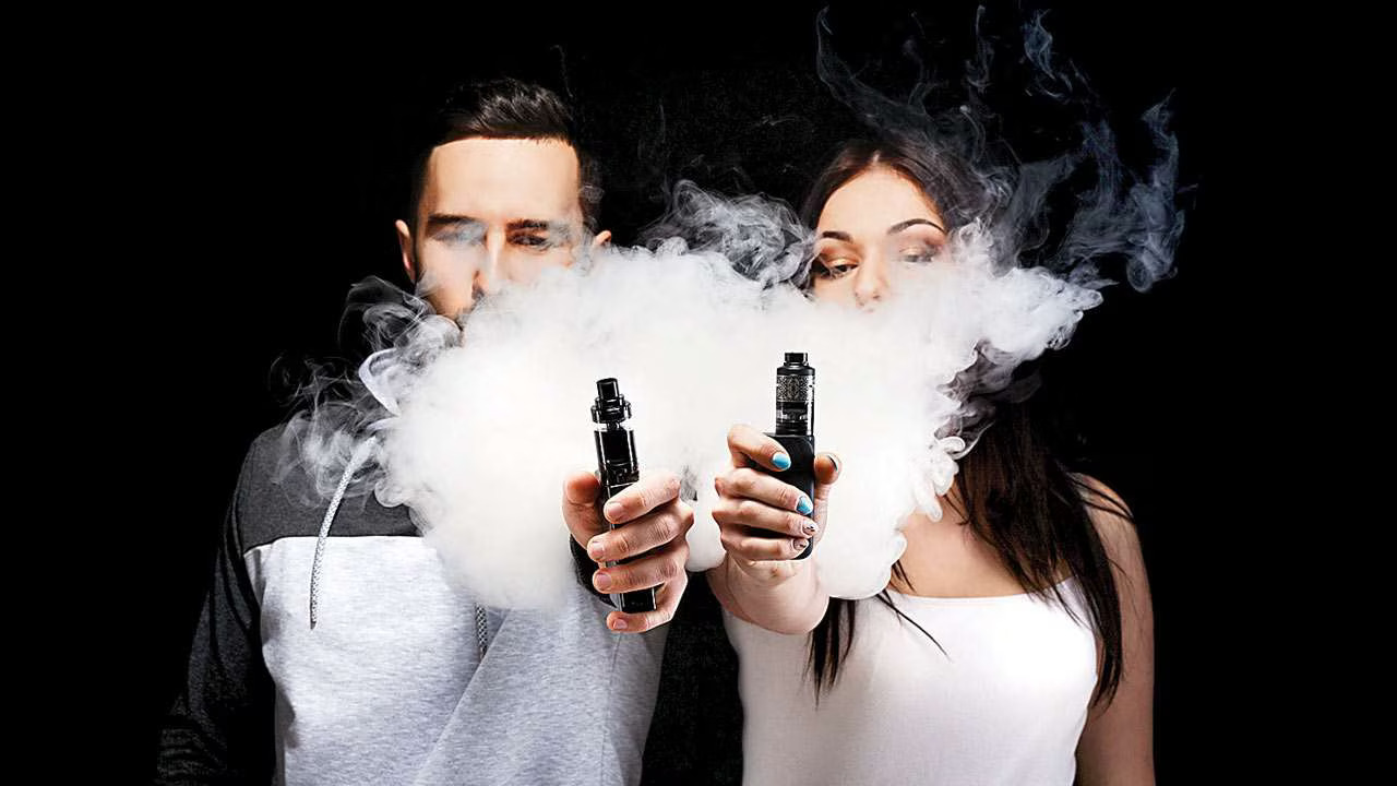 872812 E Cigarettes 1 Istock